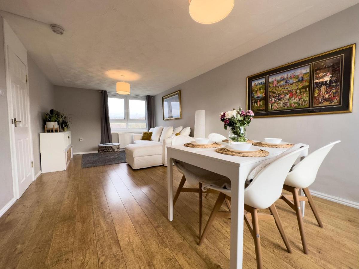 Scandi Style Apartment With Stunning Views 林利斯戈 外观 照片