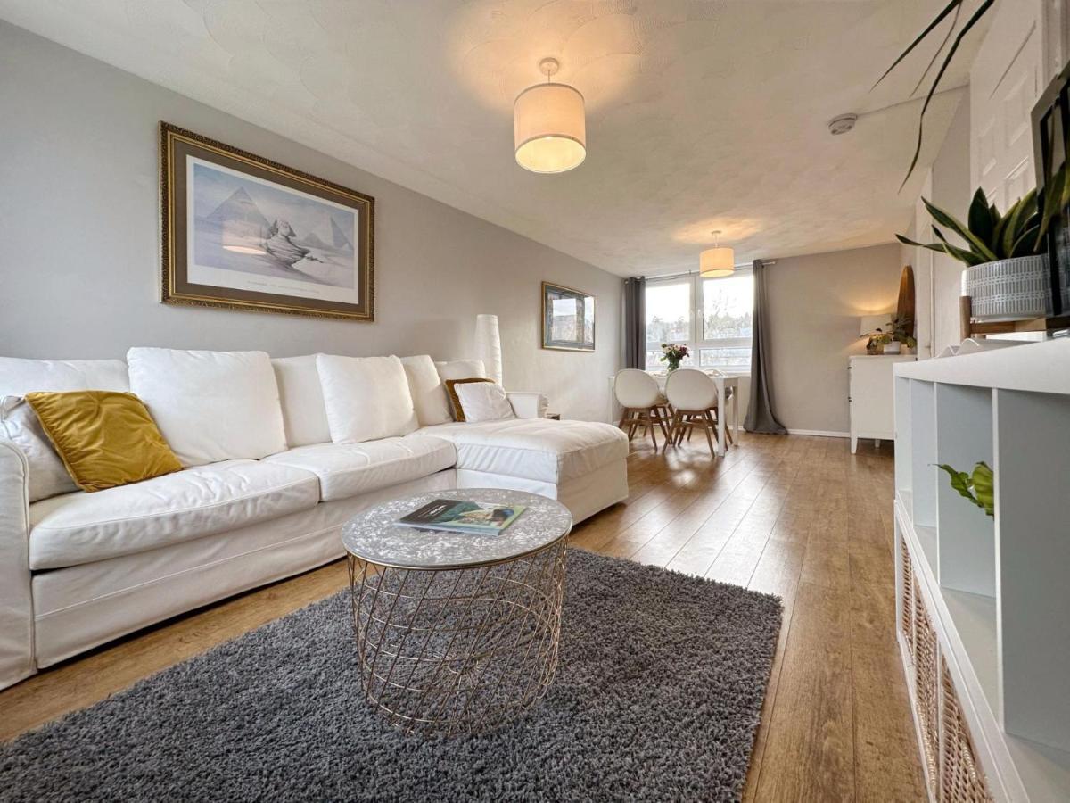 Scandi Style Apartment With Stunning Views 林利斯戈 外观 照片